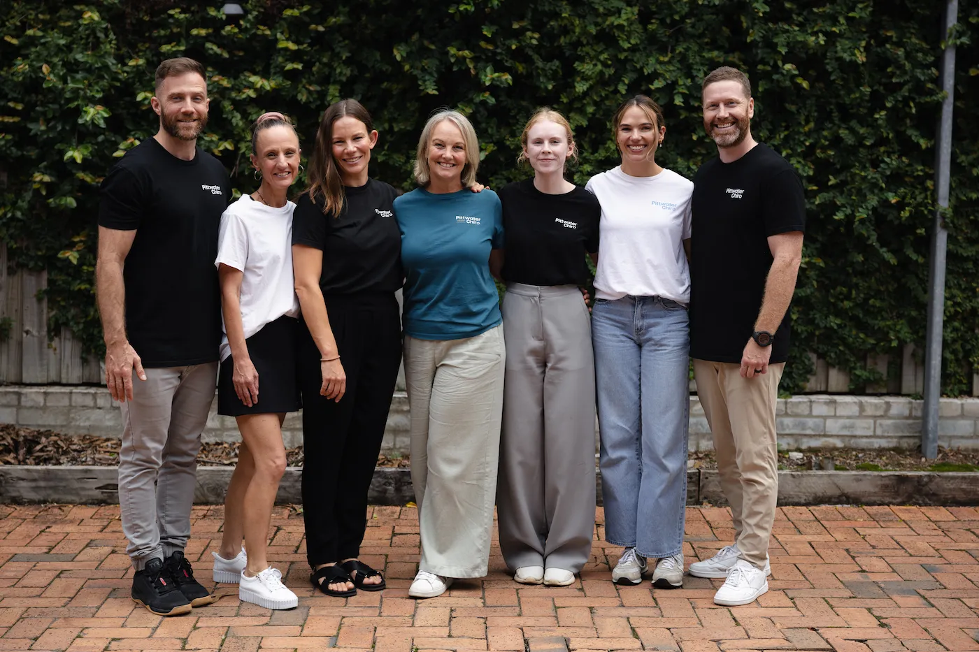 Chiropractic and remedial massage therapy team at chiropractic clinic in Balgowlah and Mona Vale Sydney